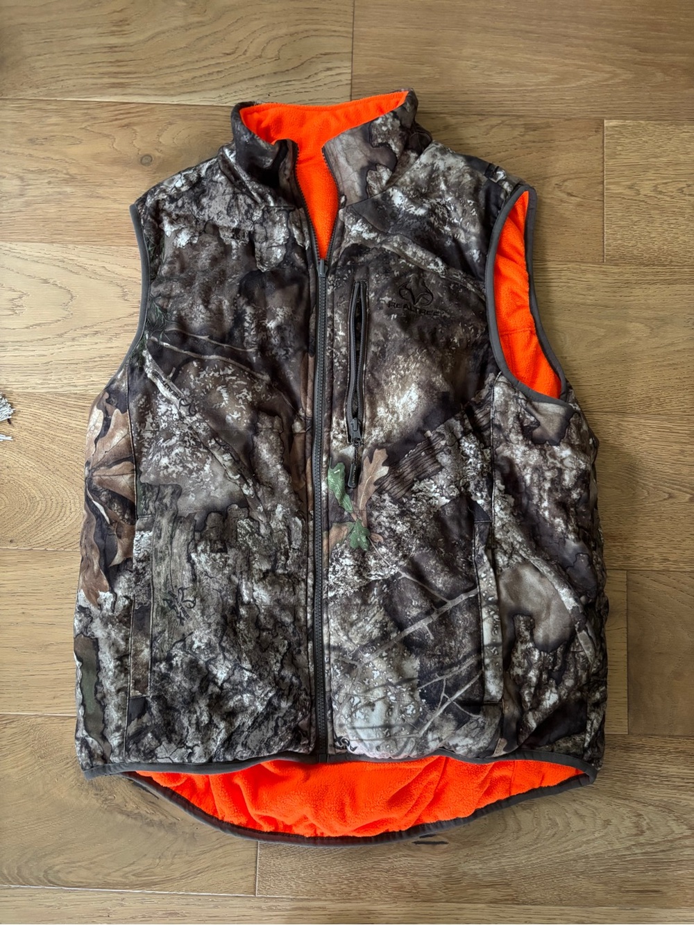Realtree reversible camo and orange hunting vest mens medium